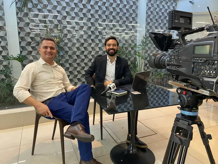 Gabriel Esteves em entrevista para a TV